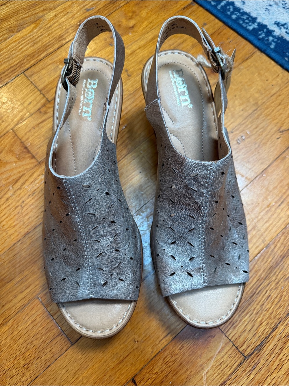 Born Taupe Metallic Perforated Slingback Sandals, size 8, NWT